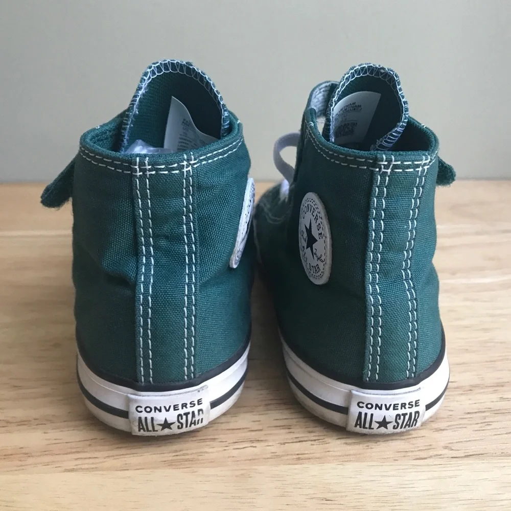 Converse All-Star Chuck Taylor High-Tops Green Size: US Toddler 10 EUR 26